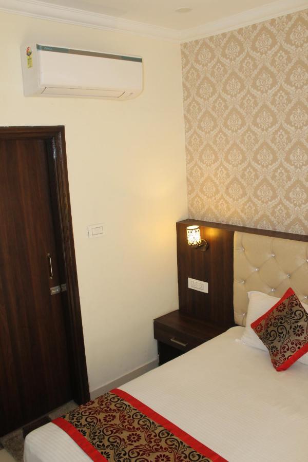 Hotel Jd Grand Amritsar Exterior photo