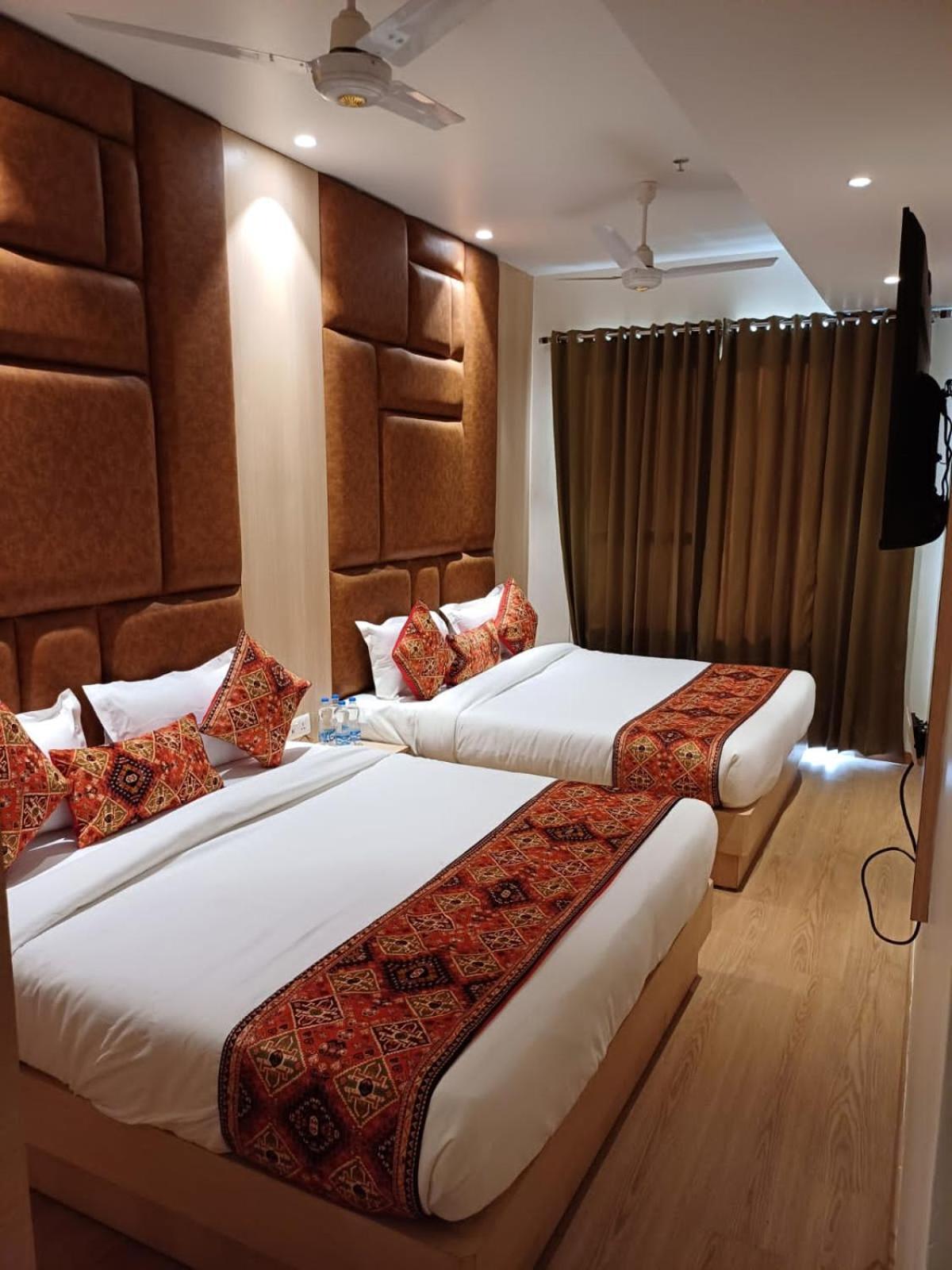 Hotel Jd Grand Amritsar Exterior photo